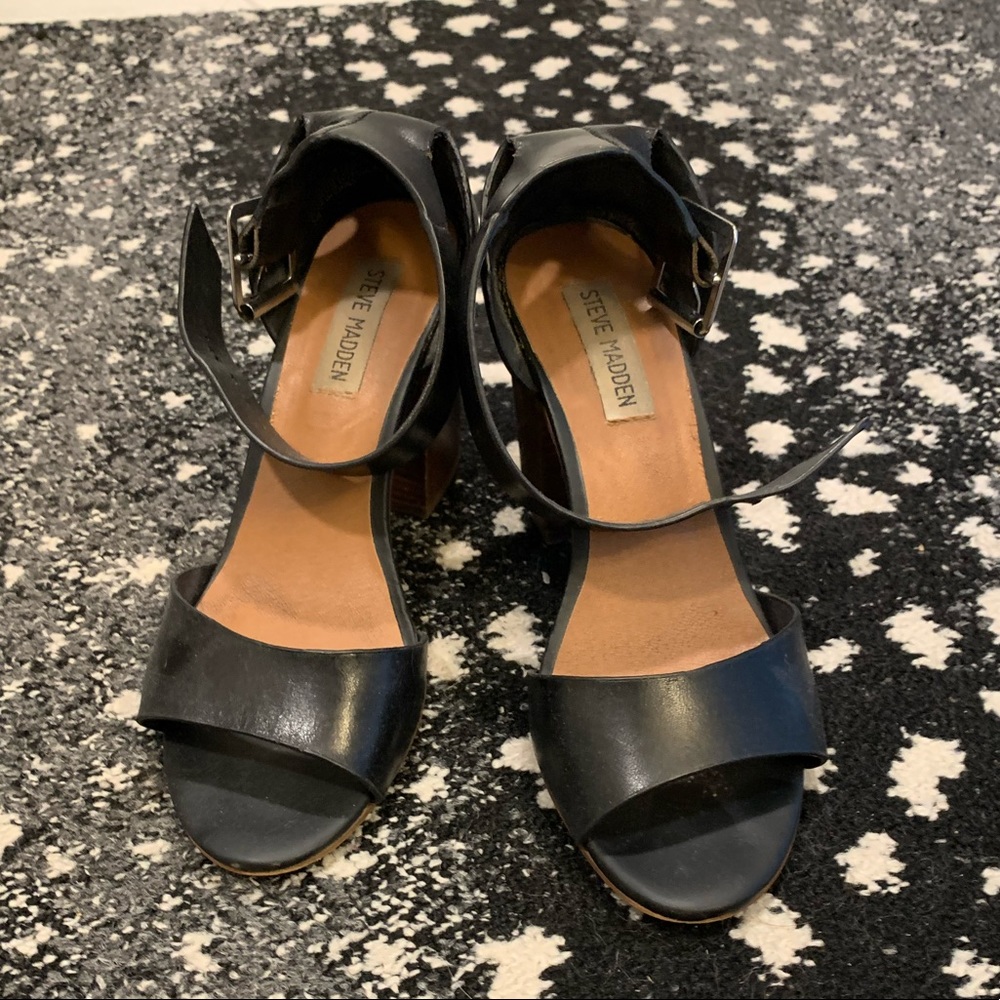 Steve Madden Black Leather Sandals with block heel, 7